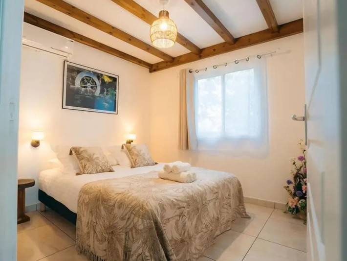 Gîte pour 4 personnes, avec piscine et terrasse aux Avirons - 4