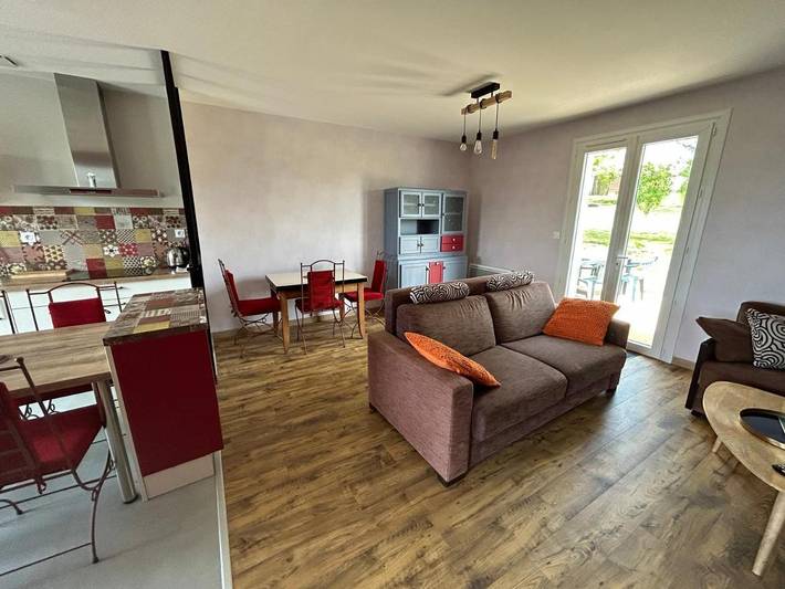 Location de vacances pour 5 personnes, avec vue et jardin à Cherveux - 4