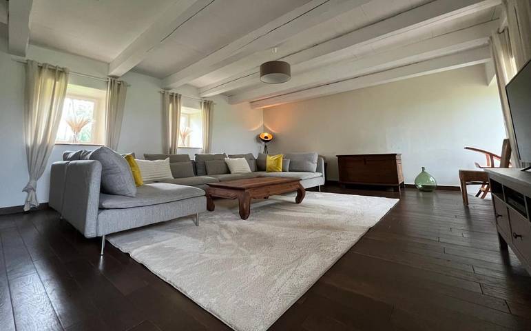 Location de vacances pour 10 personnes, avec jardin et vue, adapté aux familles à Brousse - 3