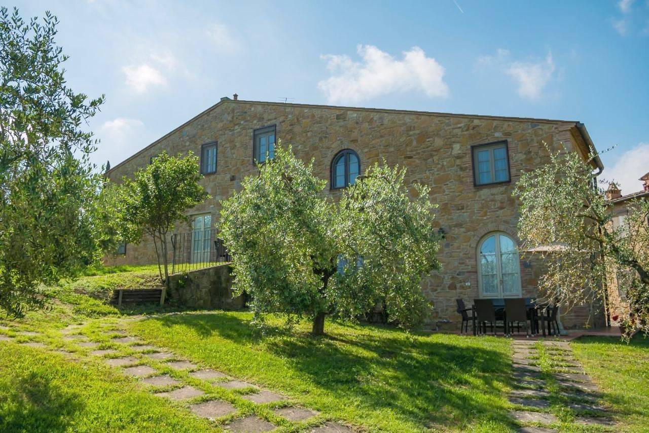 Borgo Di Collelungo in Montaione, Firenze province