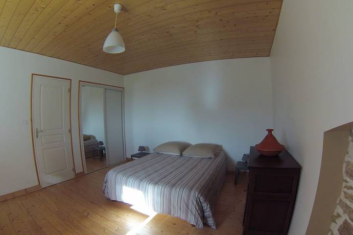 Typisches Haus, komplett renoviert, komfortabel und warm. in Plonéour-Lanvern, Quimper und Umgebung