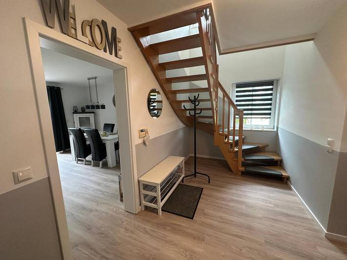 Holiday Home 'Ferienhaus Bei Schwarzkopf' with Private Terrace, Private Garden and Wi-Fi in Nordenham, Wesermarsch