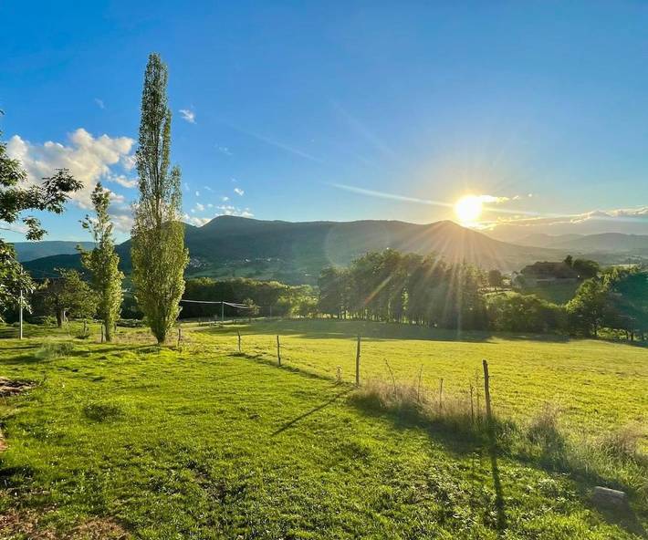 Location de vacances pour 2 personnes, avec terrasse ainsi que jardin et vue à Saint-Pierre-Bois - 4