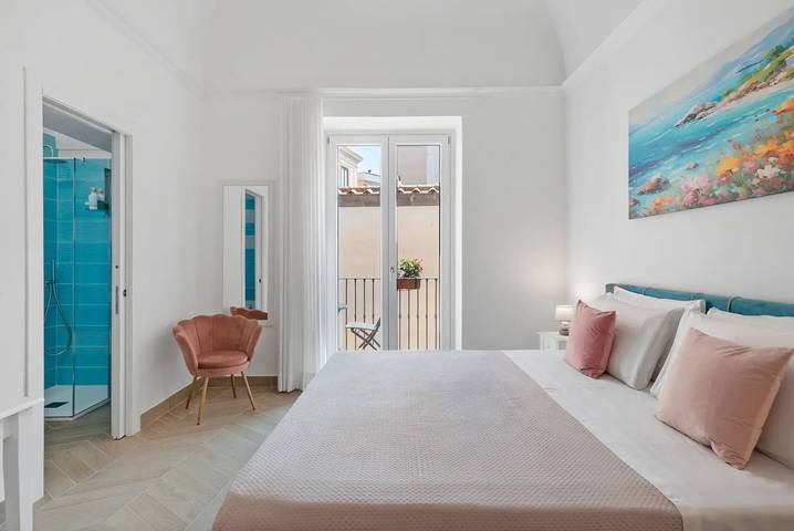 Suite 'Lobra' con Wi-Fi y aire acondicionado in Massa Lubrense, Sorrento Coast