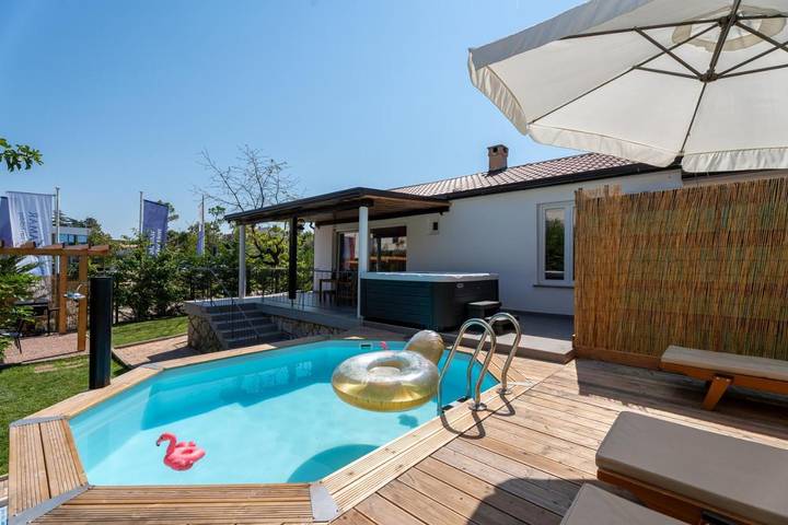 Villa für 5 Personen, mit Whirlpool und Garten sowie Pool in Poreč - 4
