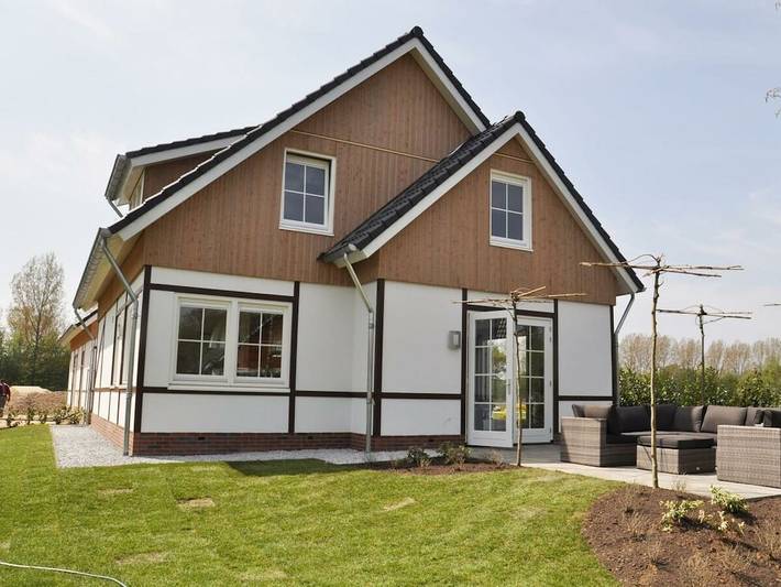 Ferienhaus für 10 Personen, mit Terrasse und Garten sowie Sauna