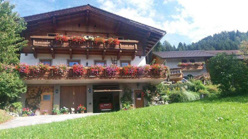 Ferienwohnung für 9 Personen, mit Balkon und Terrasse sowie Garten und Ausblick in Sankt Johann im Pongau - 3