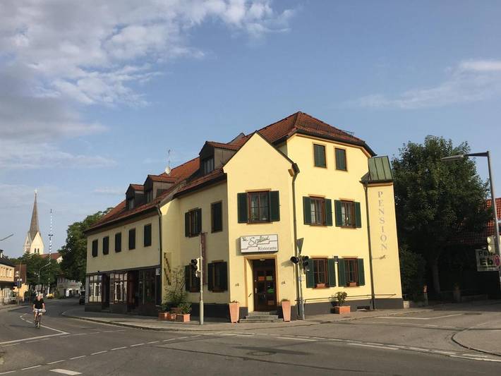 BnB für 2 Personen, mit Terrasse und Ausblick in München