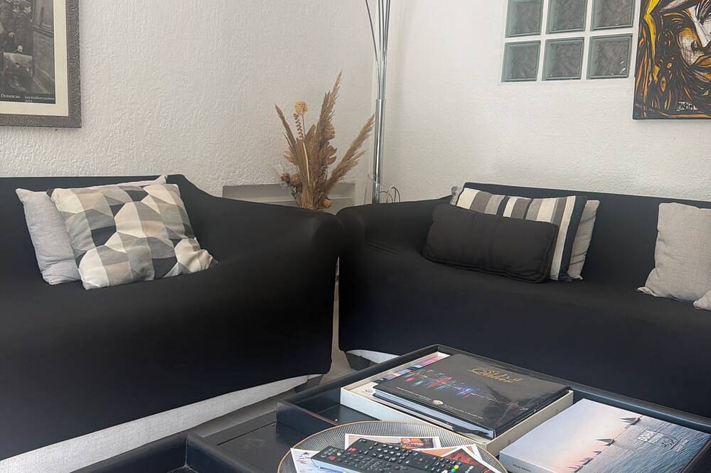 Havre de paix. 2 Private Appartment de 70m2 +pool + pool House garden + barbecue in Vallauris, Mittelmeerküste (Frankreich)