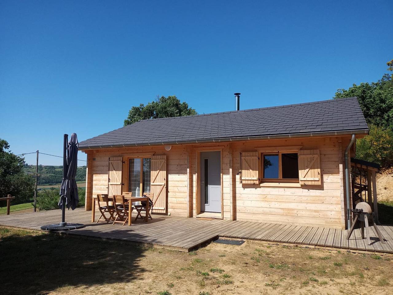 Gîte für 4 Personen mit Terrasse in Saint-Martin-d'Août, Valence und Umgebung