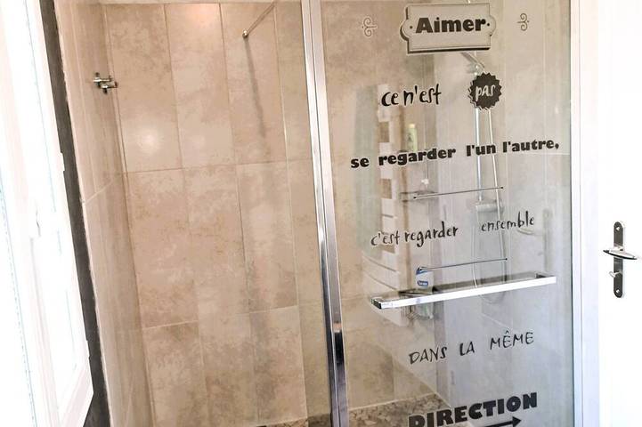 Gîte pour 6 personnes, avec jardin à Vron - 4