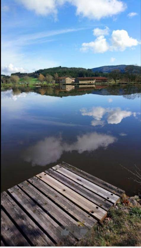 Hôtel pour 2 personnes, avec jardin et terrasse, animaux acceptés à Les Salles - 2