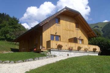 Gîte pour 6 personnes, avec balcon à Jarsy
