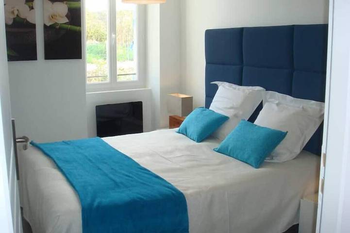 Location de vacances pour 13 personnes, avec jardin ainsi que jacuzzi et balcon, animaux acceptés à Murviel-lès-Béziers - 4