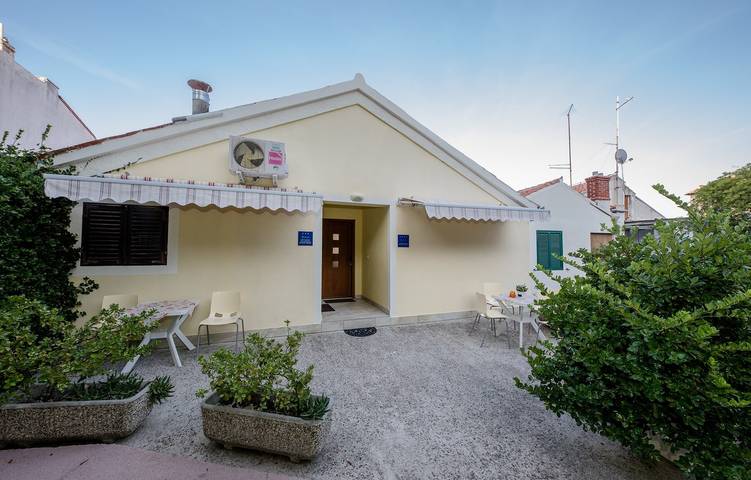 Appartement entier, Apartment Vladimir One bedroom A3 - Island of Rab
 in Gradsko Kupaliste (Rab town), Ville de Rab