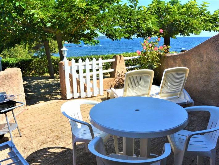 Location de vacances pour 3 personnes, avec terrasse à Sari-Solenzara - 2