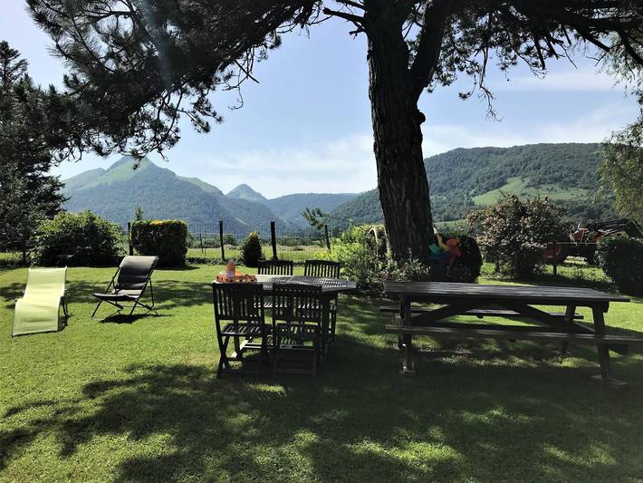 Gîte pour 10 personnes, avec jardin