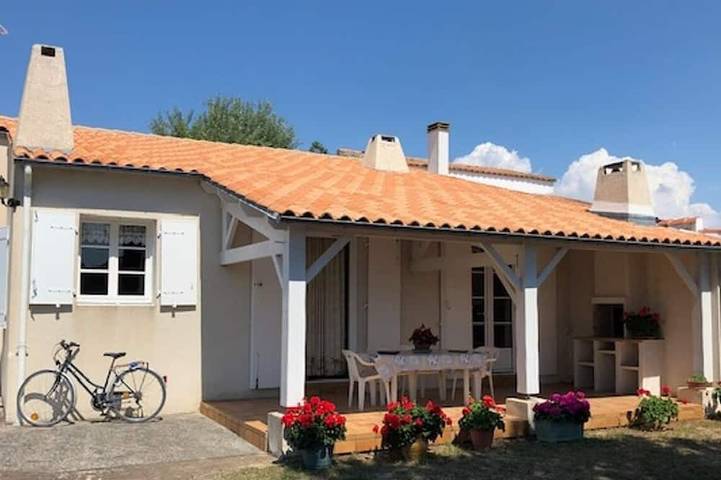 Holiday rental for 6 people, with Terrace and Garden in Ile de Re