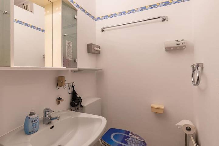 Appartement entier, Appartement-Salle de bain privée-Balcon-Erdgeschoss in Duhnen, Cuxhaven
