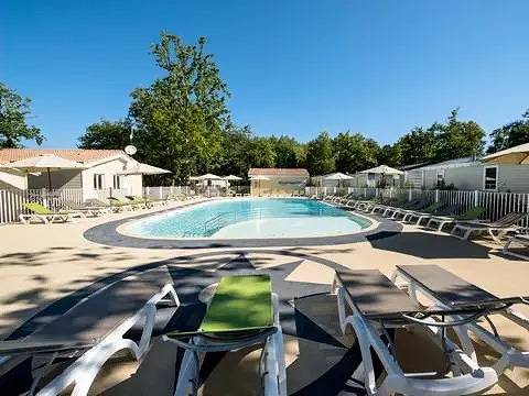Camping für 6 Personen in Royan