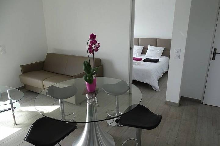 Gîte pour 4 personnes, avec terrasse et jardin à Saint-Jeannet - 4