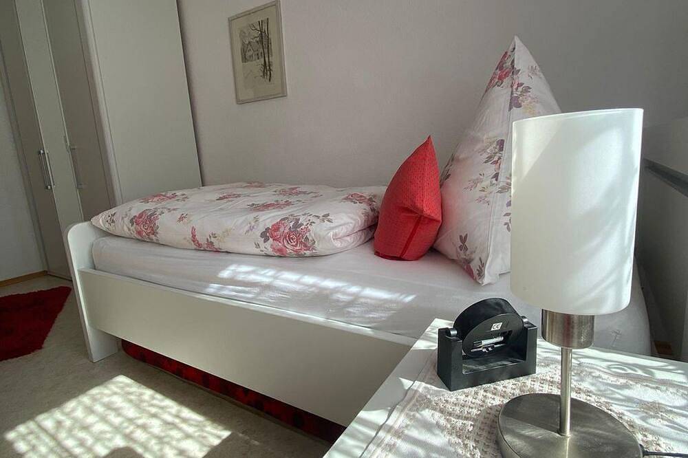 Ganze Wohnung, Ferienresidenz M.J.S. Blanctanneur - Ferienwohnung Waldrose (3-Bettwohnung) in Ramberg, Südliche Weinstraße