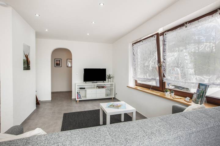 Ganze Wohnung, Ferienwohnung An der Kapelle - Bergblick / Massage / Rheinblick / Garten / Terrasse / Wlan / Modern in Rickenbach, Südschwarzwald