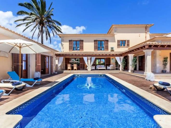 Finca für 8 Personen, mit Terrasse in Cala Figuera