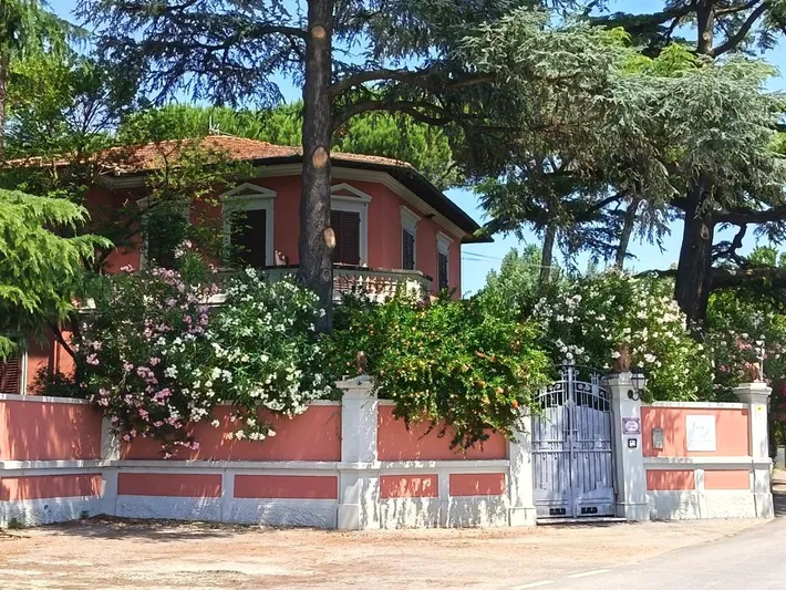 Rustico per 2 persone, con panorama e giardino nonché piscina - 1