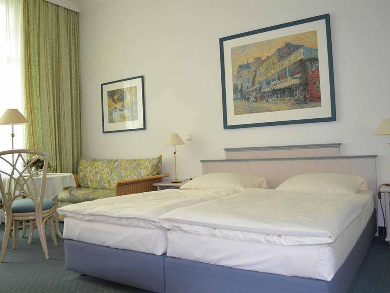 Ganze Ferienwohnung, Hauptallee Appartements - Appartement/Fewo, Dusche, Wc, Typ 5 in Bad Pyrmont, Weserbergland