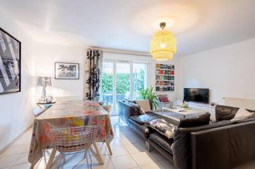 Gîte pour 4 personnes, avec jardin et piscine à Onet-le-Château