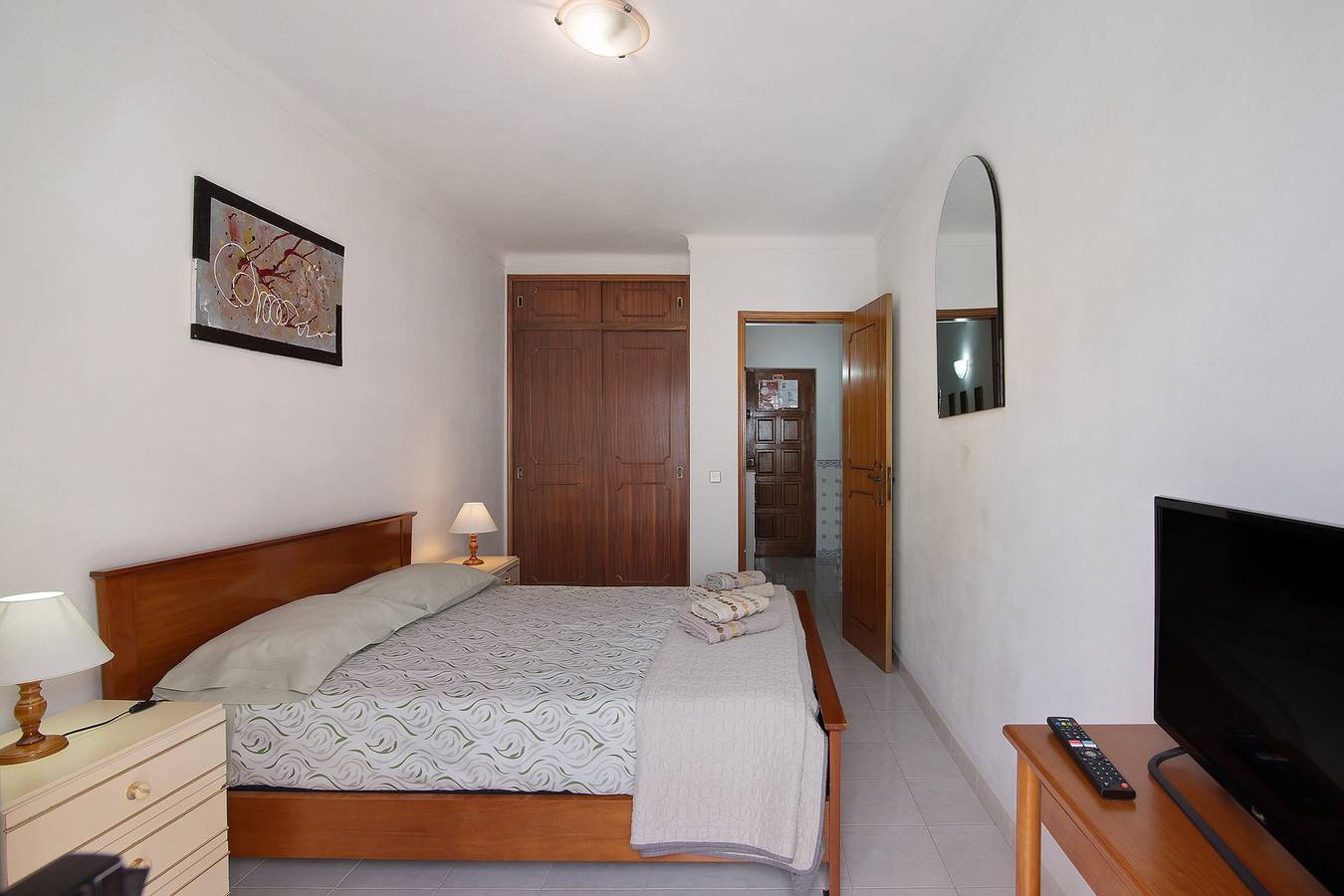 Apartamento entero, Apartamento 'Casa Lagar' con balcón, Wi-Fi y aire acondicionado in Manta Rota, Ria Formosa