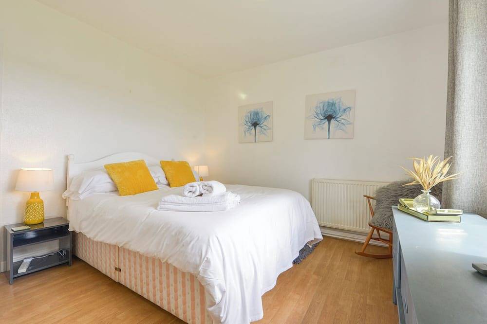 Blue Seas, pet friendly, country holiday cottage in St Mawes in St Mawes, England