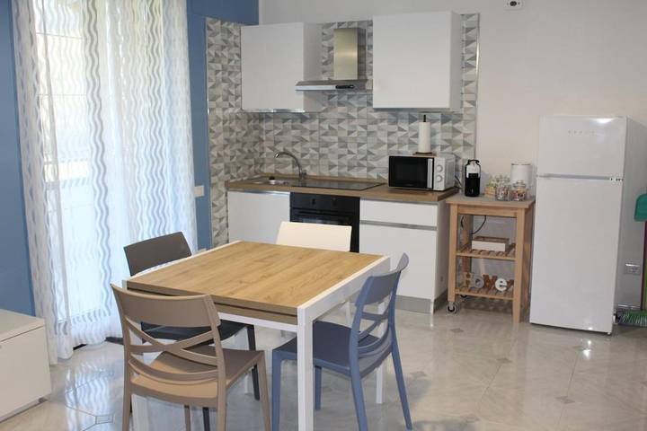 Appartamento vacanze per 5 persone, con panorama e giardino nonché balcone - 1