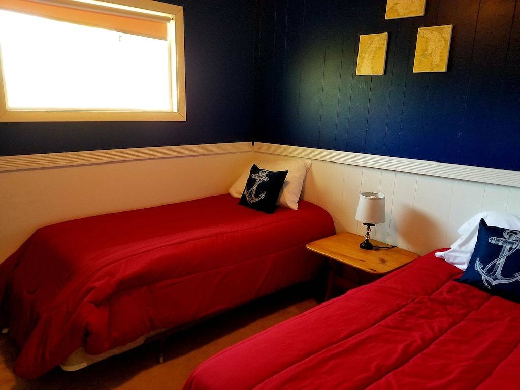 Ihr Urlaub beginnt hier! Fabelhaftes Haus mit 3 Schlafzimmern! In der Nähe von Ferry's! in St. Ignace, Mackinac County