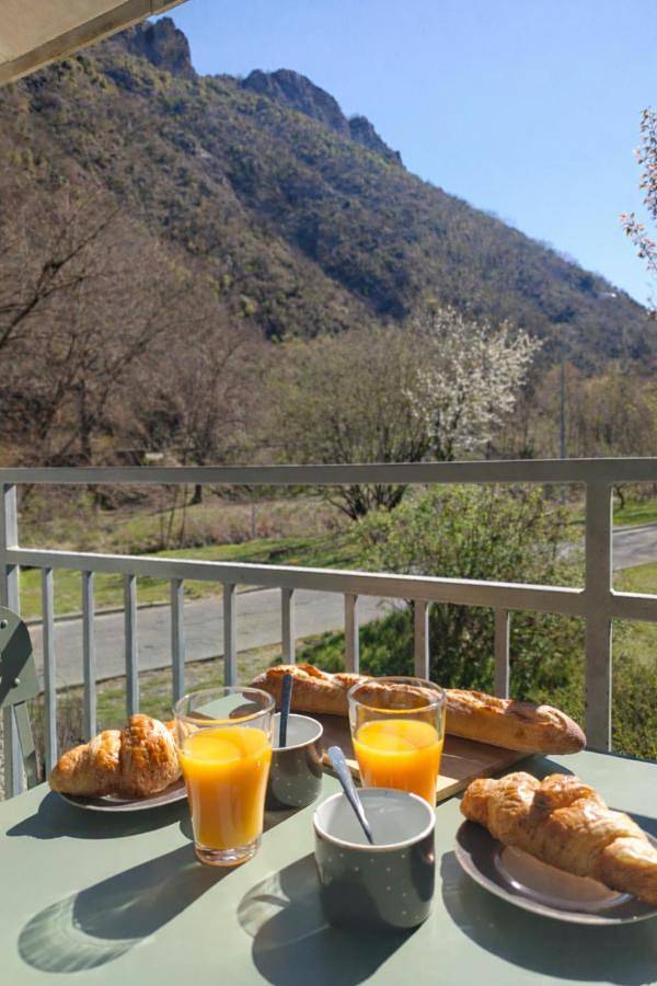Gîte pour 4 personnes, avec Balcon ainsi que Piscine et Vue dans Thermes de Digne les Bains - 4