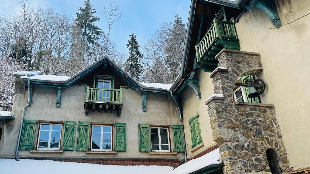 Villa Les Roches d'Yzeron in Yzeron, Lyon et ses environs