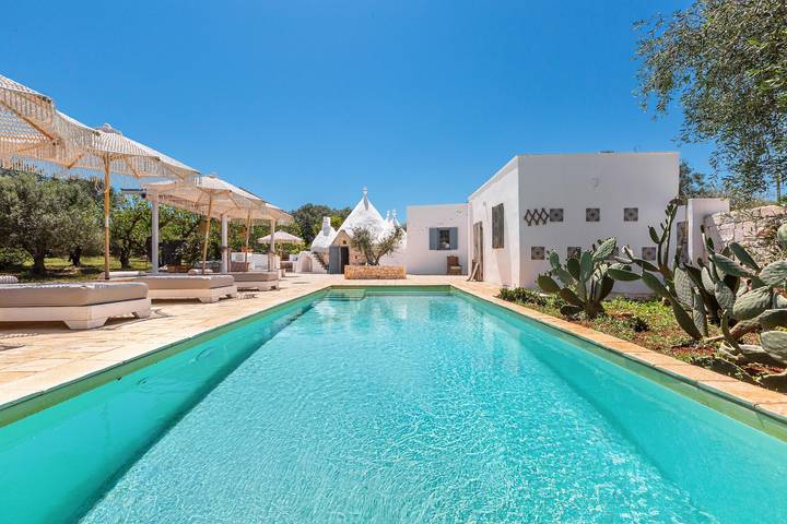 Trullo per 6 persone, con piscina e giardino a Certosa