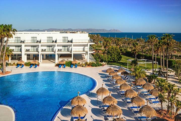 Hôtel pour 2 personnes, avec Balcon et Terrasse ainsi que Jacuzzi et Jardin