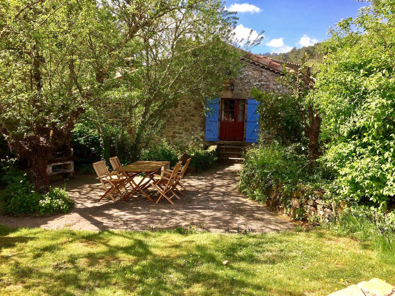 Gîte pour 4 personnes avec piscine in Chassiers, Parc naturel régional des Monts d'Ardèche