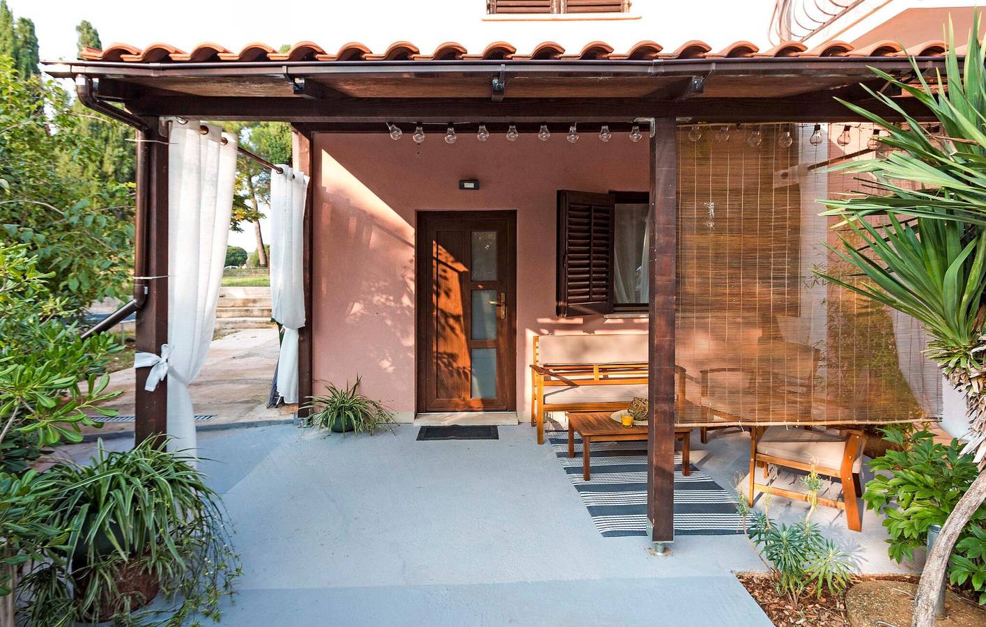 Appartement de vacances entier, Appartement confortable de 2 chambres avec terrasse, Wi-Fi et parking près du restaurant Dado in Bale (Croatie), Région de Rovinj