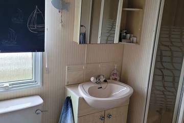 Static Caravan for 4 People in Gimingham, Norfolk, Photo 4