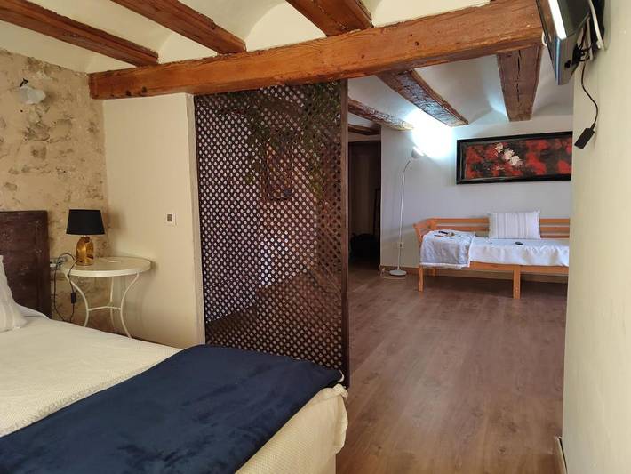 Casa rural para 2 personas, con Balcón y Terraza además de Jardín y Vistas en Serranía de Cuenca - 4