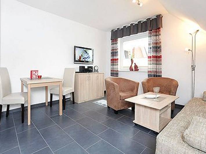Ferienwohnung für 2 Personen, mit Terrasse in Neuharlingersiel - 4