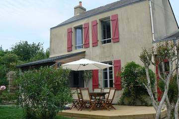 Gîte pour 6 personnes, avec balcon et jardin, animaux acceptés à Île-aux-Moines