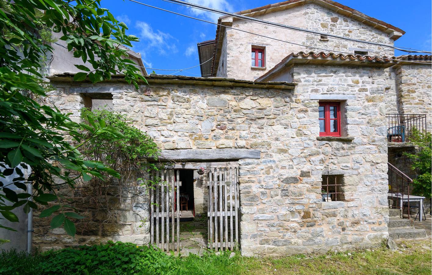 Ganze Ferienwohnung, Ferienwohnung für 4 Personen mit Terrasse in Montecopiolo, Pesaro-Urbino