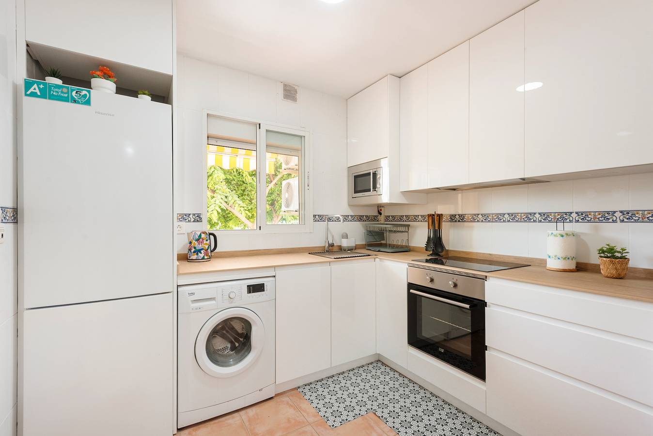 Ganze Wohnung, Apartment 'Miramar' mit privater Terrasse, Wlan und Klimaanlage in La Cala del Moral, Rincón de la Victoria
