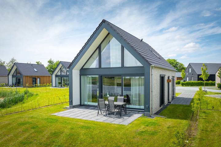 Bungalow für 6 Personen, mit Balkon/Terrasse und Terrasse - 1