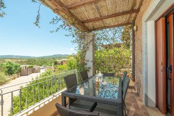 Villa per 5 Persone in Lu Caloni, Porto Pozzo, Foto 1