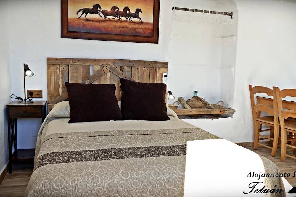 Ganze Wohnung, Small rustic apartment ideal for a perfect stay for couples. in Árchez, Málaga Provinz